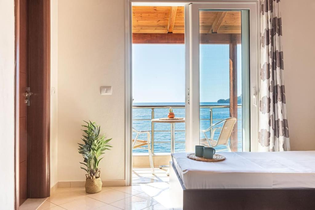 Potam'sea Bliss 36- Front, Sun Beds & Parking Apartament